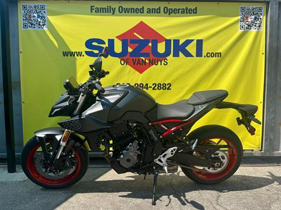2025 Suzuki GSX-8S