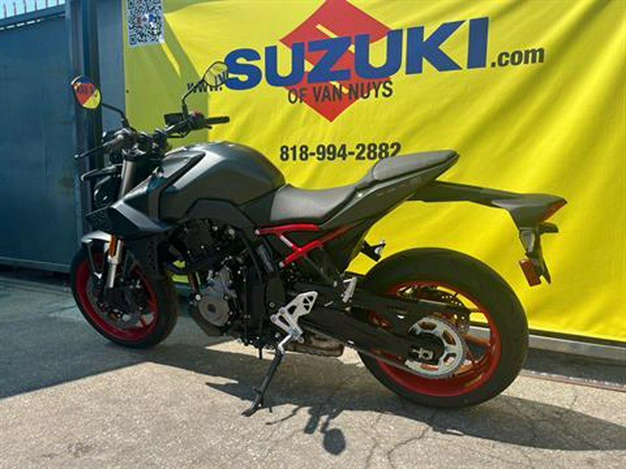 2025 Suzuki GSX-8S