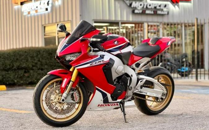 2019 Honda® CBRR1000SA SP1