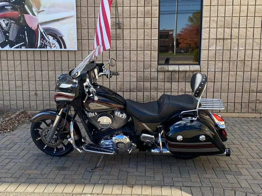 2018 Indian Motorcycle® Chieftain® Limited ABS Thunder Black Pearl with Graphics