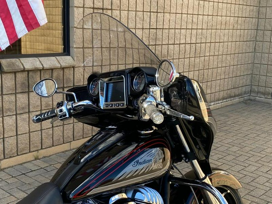 2018 Indian Motorcycle® Chieftain® Limited ABS Thunder Black Pearl with Graphics