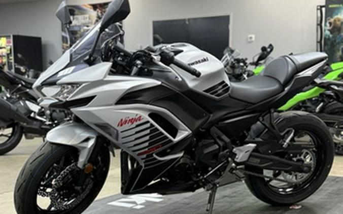 2026 Kawasaki EX650PTFAL