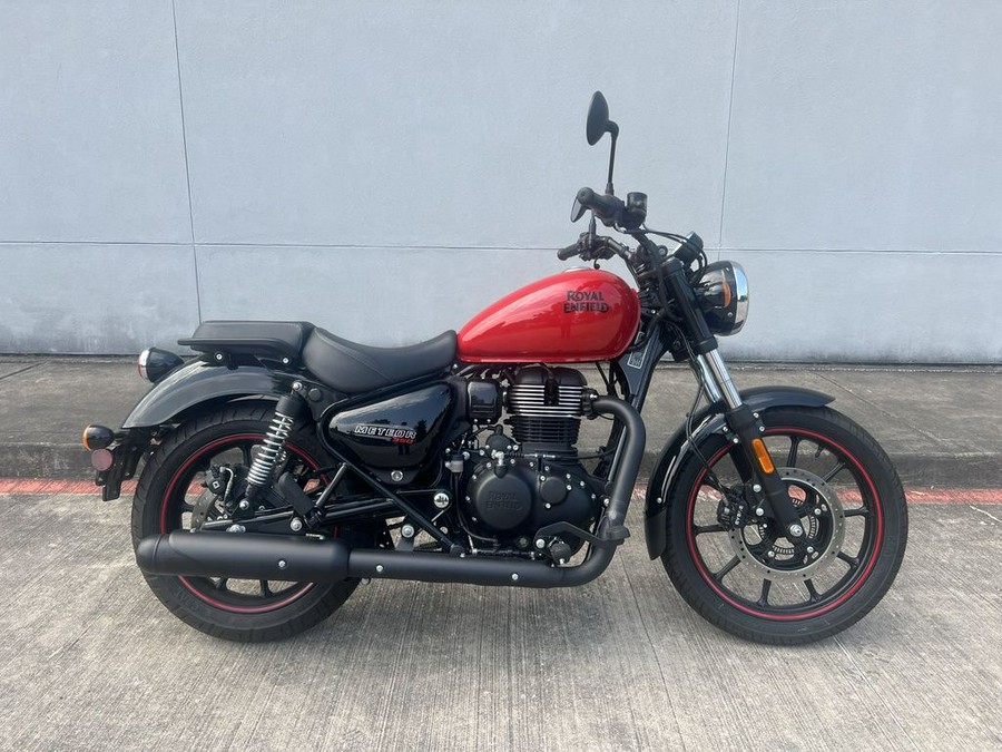 2023 Royal Enfield Meteor 350 Fireball Red