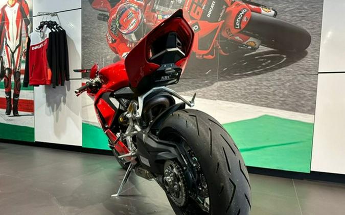 2022 Ducati Panigale V2 Ducati Red