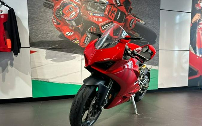 2022 Ducati Panigale V2 Ducati Red