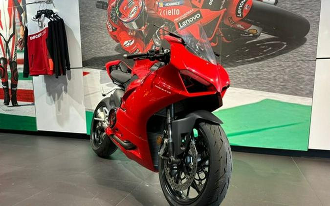 2022 Ducati Panigale V2 Ducati Red