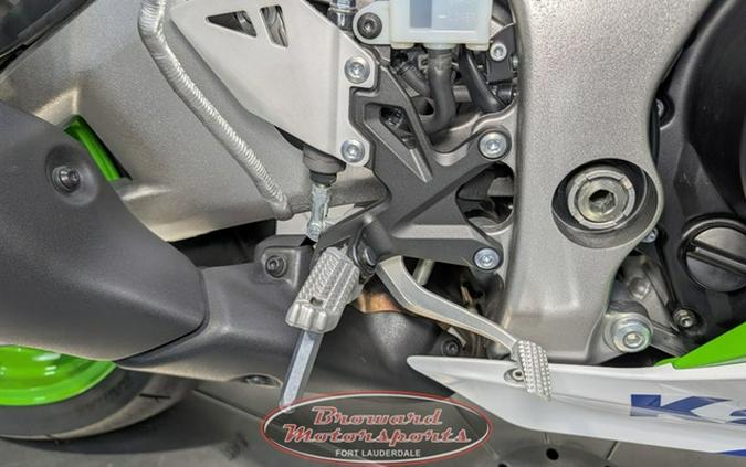 2024 Kawasaki Ninja ZX-10R 40th Anniversary Edition ABS