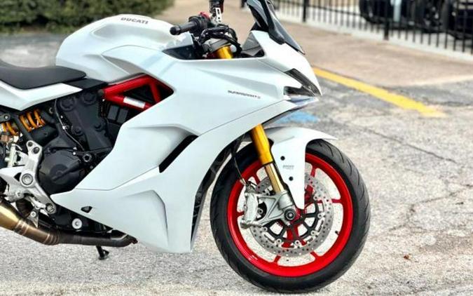 2020 Ducati Supersport S (White Silk)