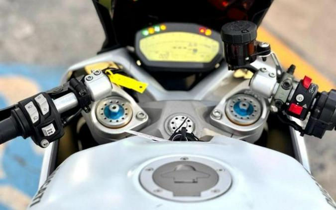 2020 Ducati Supersport S (White Silk)