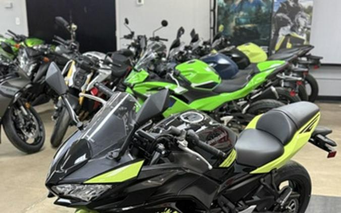 2026 Kawasaki EX650PTFAN-GN2