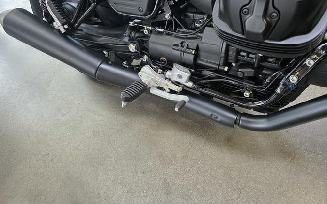 2027 Moto Guzzi V7 Stone