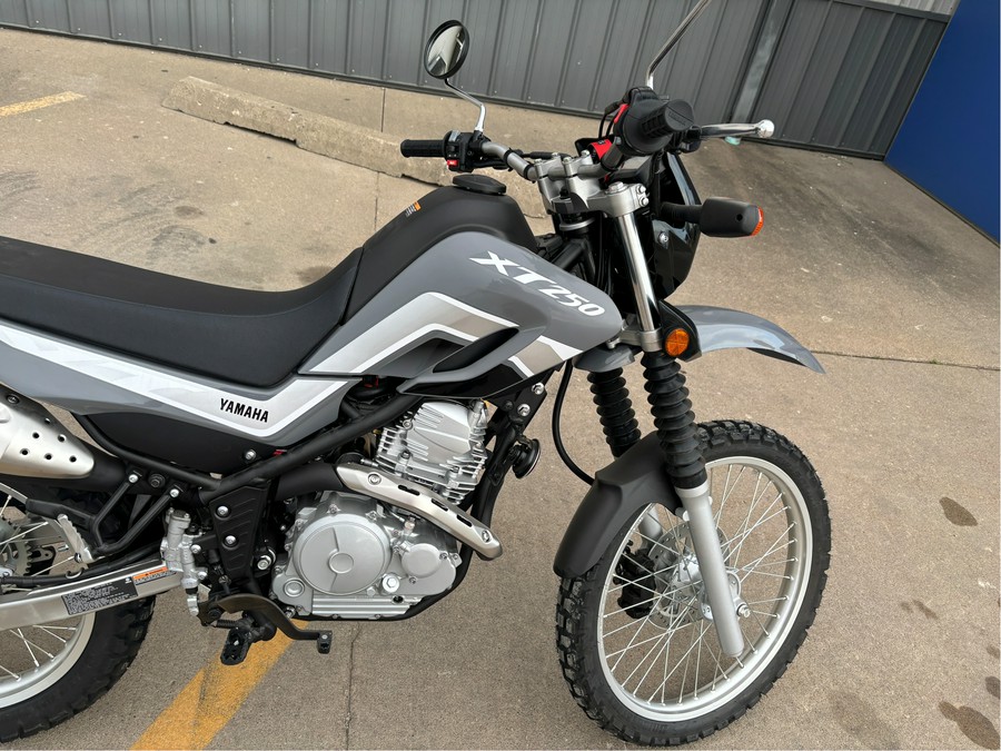 2025 Yamaha XT250