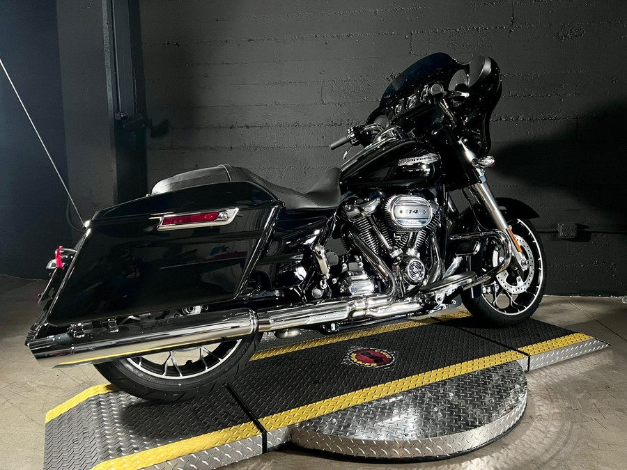 2023 Harley-Davidson Street Glide Special