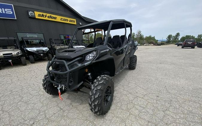 2024 Can-Am® Commander MAX XT 700