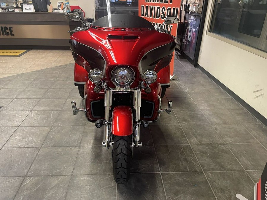 2021 Harley-Davidson® FLHTCUTGSE - CVO™ Tri Glide®