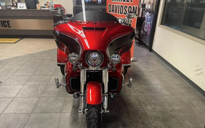 2021 Harley-Davidson® FLHTCUTGSE - CVO™ Tri Glide®