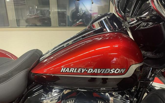 2021 Harley-Davidson® FLHTCUTGSE - CVO™ Tri Glide®