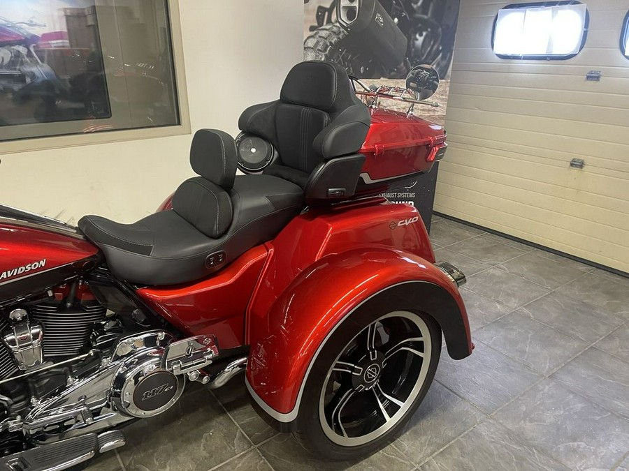 2021 Harley-Davidson® FLHTCUTGSE - CVO™ Tri Glide®
