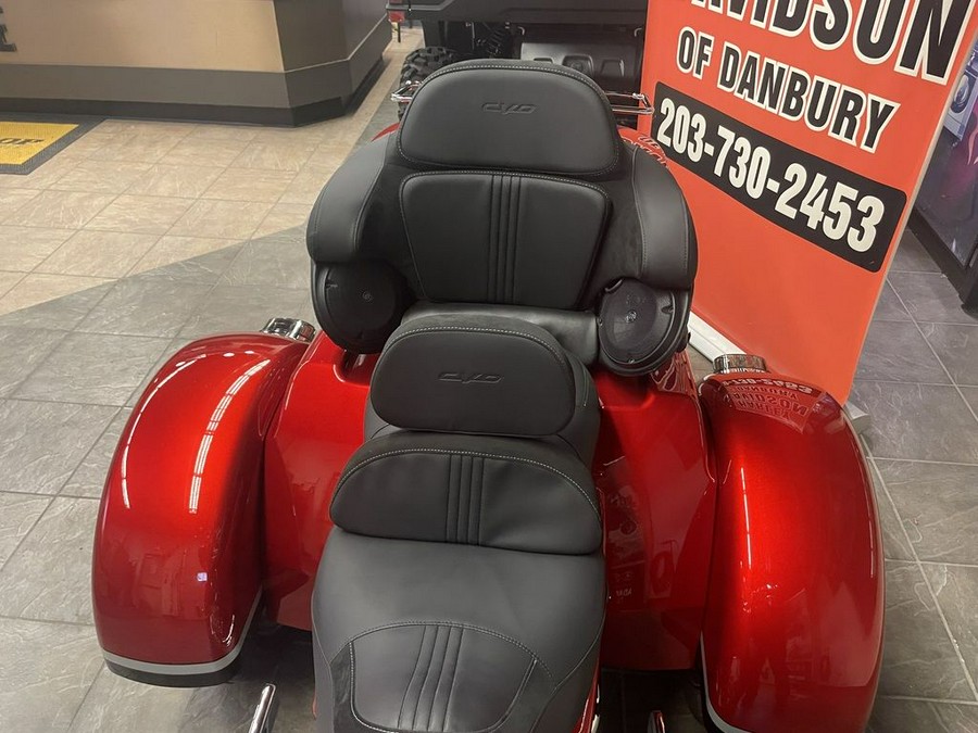 2021 Harley-Davidson® FLHTCUTGSE - CVO™ Tri Glide®