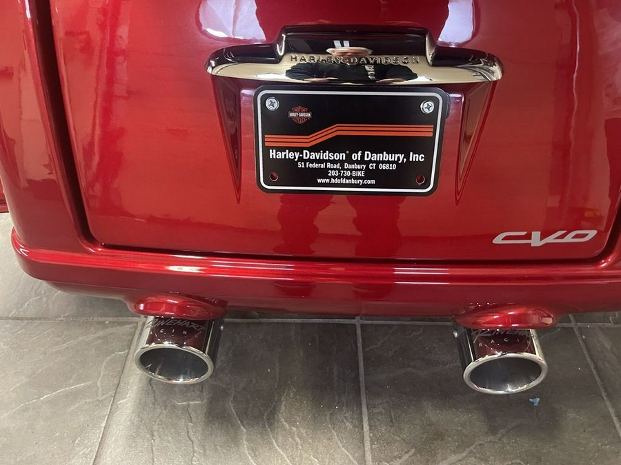 2021 Harley-Davidson® FLHTCUTGSE - CVO™ Tri Glide®