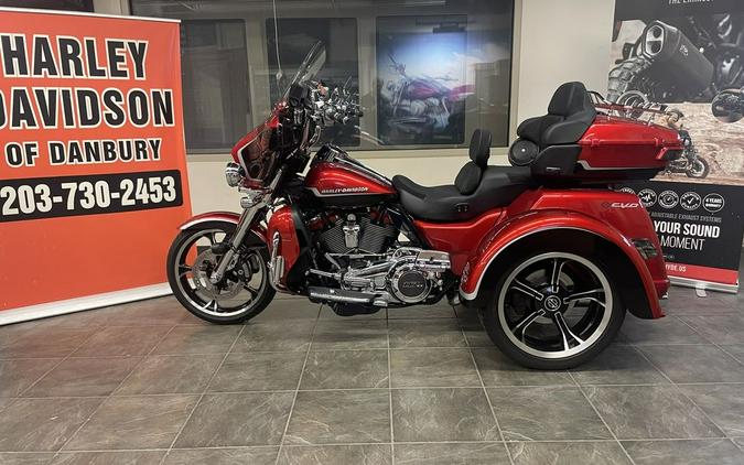 2021 Harley-Davidson® FLHTCUTGSE - CVO™ Tri Glide®