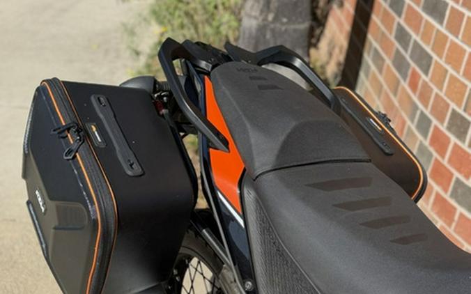 2024 KTM Adventure 390