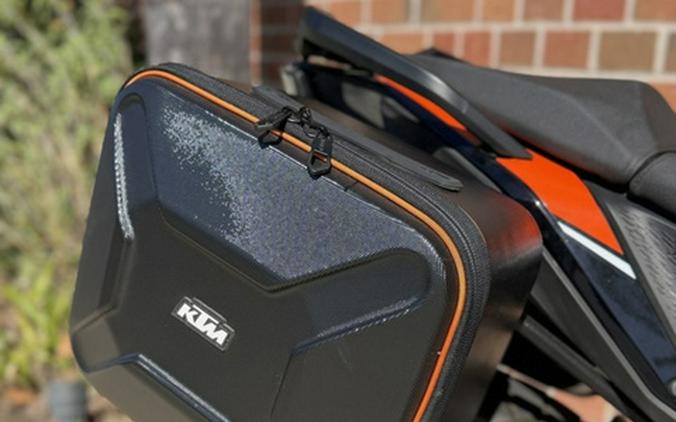 2024 KTM Adventure 390