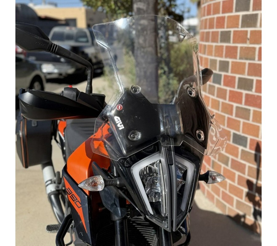 2024 KTM Adventure 390