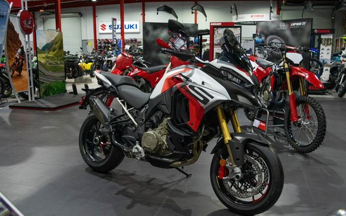 2025 Ducati Multistrada V4 RS