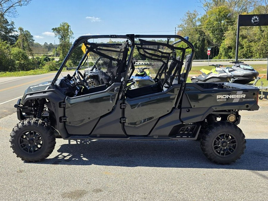 2025 Honda Pioneer 1000-6 Crew Deluxe