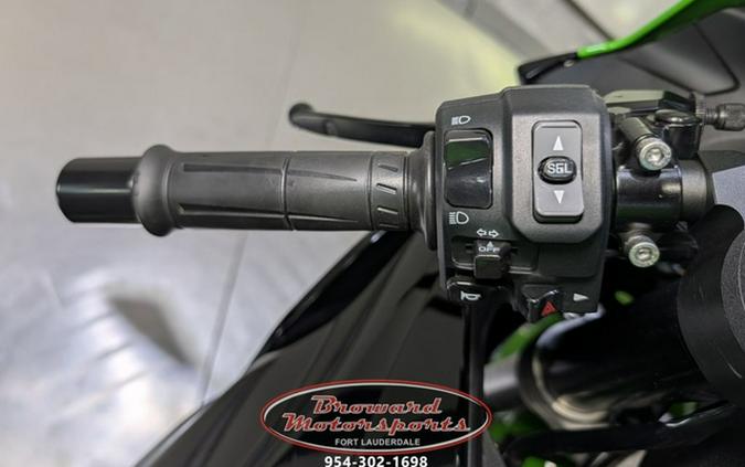 2024 Kawasaki Ninja ZX-6R KRT Edition
