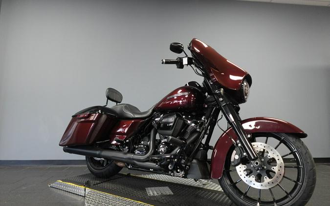 2018 Harley-Davidson Street Glide Special