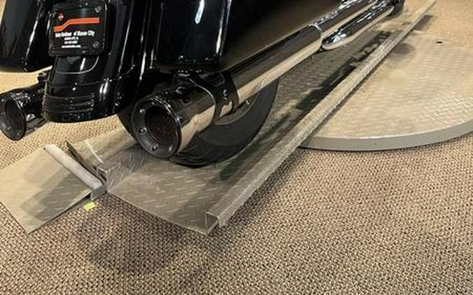 2015 Harley-Davidson® FLHXS - Street Glide® Special