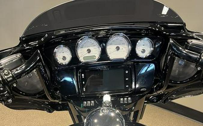 2015 Harley-Davidson® FLHXS - Street Glide® Special