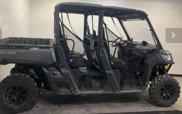 2023 Can-Am® Defender MAX XT HD10