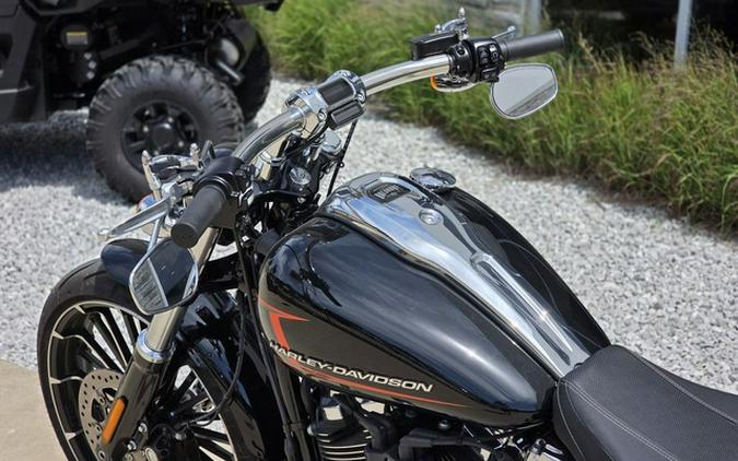 2024 Harley-Davidson Softail FXBR - Breakout