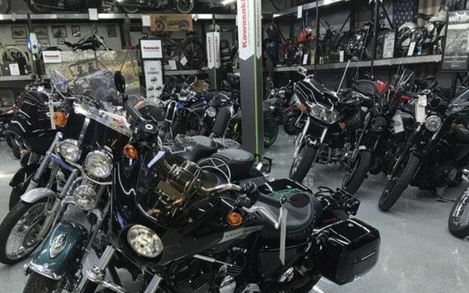 2019 Harley-Davidson® XL 1200C - Sportster® 1200 Custom