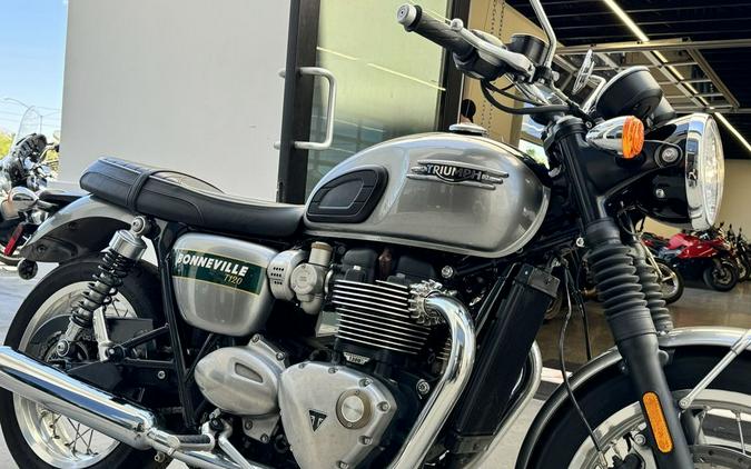 2022 Triumph Bonneville T120 Gold Line Silver Ice / Competition Green