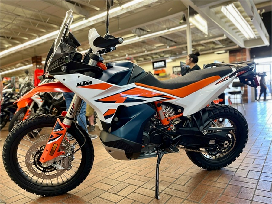 2023 KTM 890 Adventure R