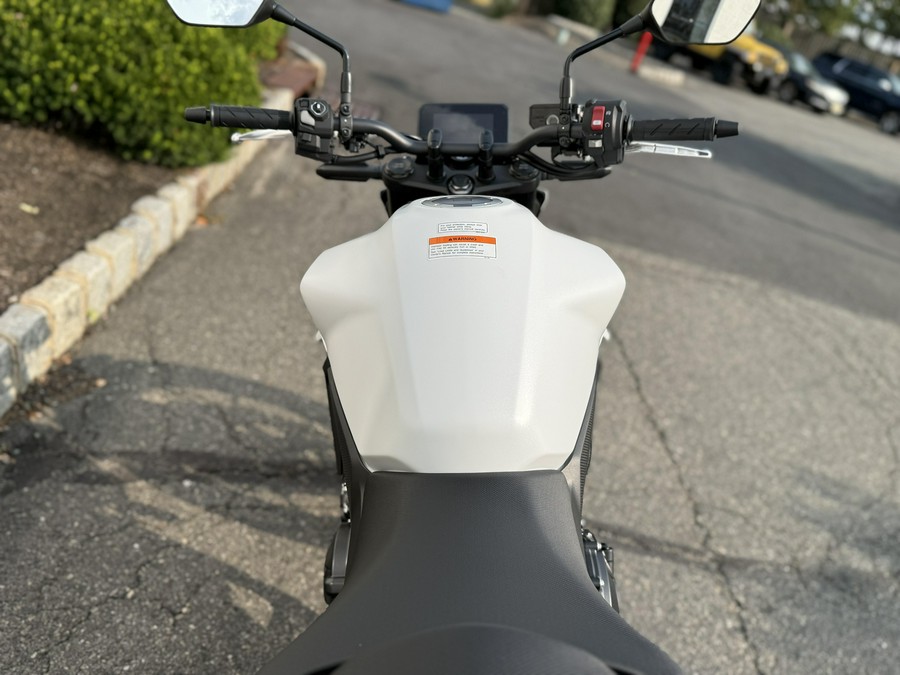2025 Honda CB750 Hornet