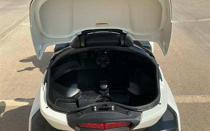 2024 Can-Am Spyder RT Sea-to-Sky