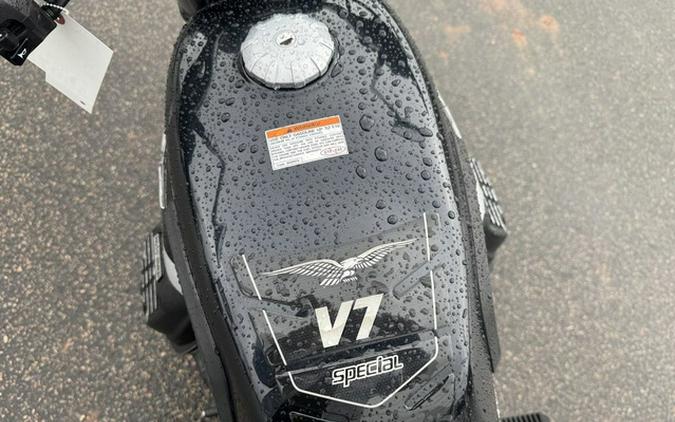 2023 MOTO GUZZI V7 Special