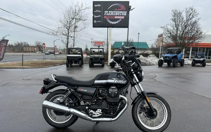 2023 MOTO GUZZI V7 Special