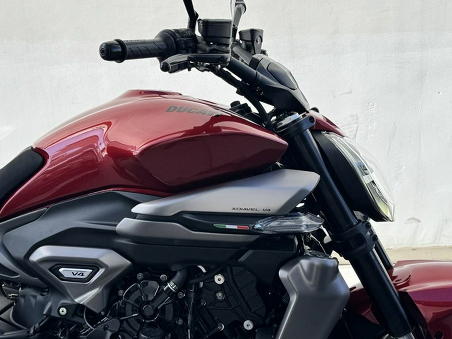 2026 Ducati XDiavel V4 Burning Red V4 Black Lava