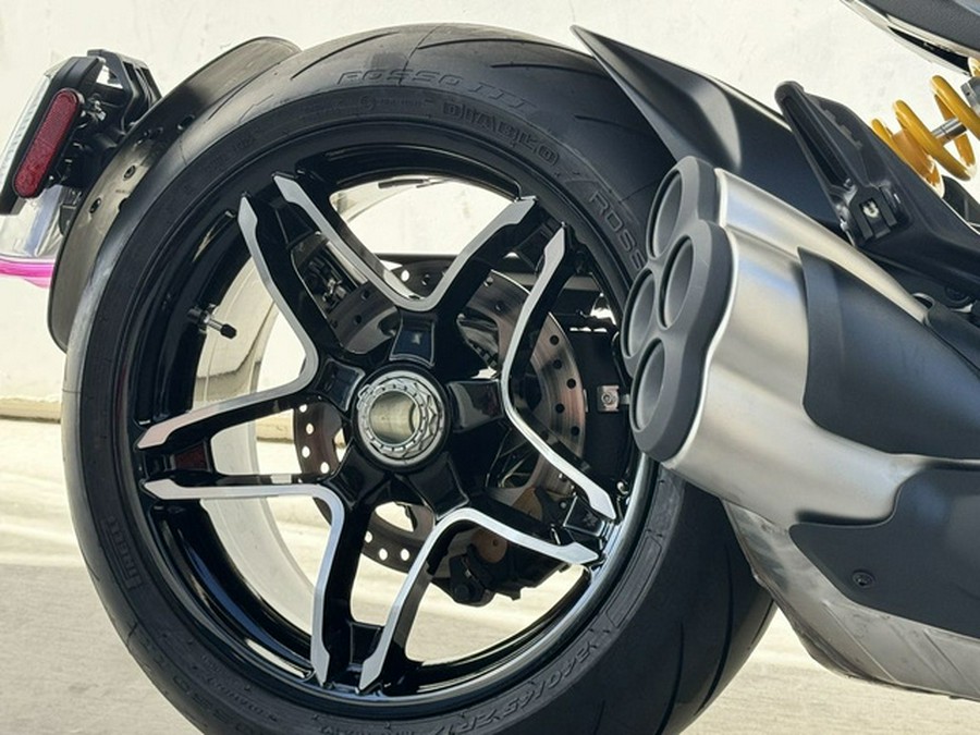 2026 Ducati XDiavel V4 Burning Red V4 Black Lava