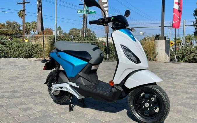 2022 Piaggio Piaggio 1 Active