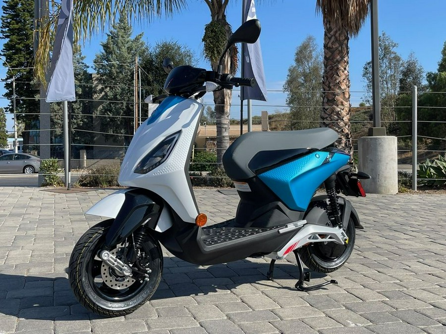 2022 Piaggio Piaggio 1 Active