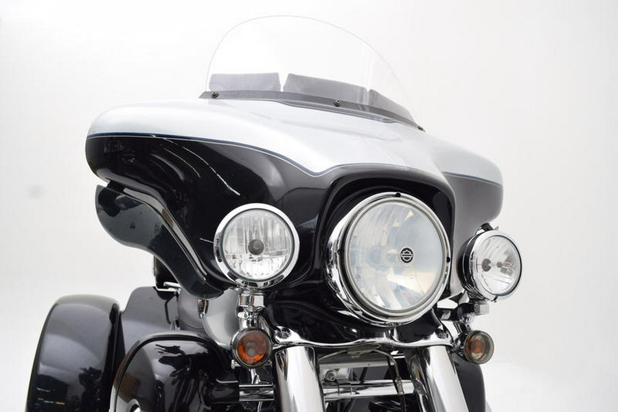 2013 Harley-Davidson® FLHTCUTG - Tri Glide® Ultra Classic®
