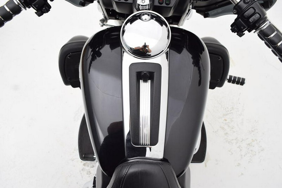 2013 Harley-Davidson® FLHTCUTG - Tri Glide® Ultra Classic®