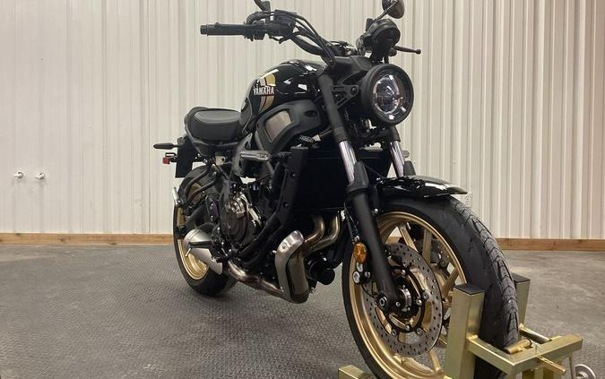 2024 Yamaha XSR700